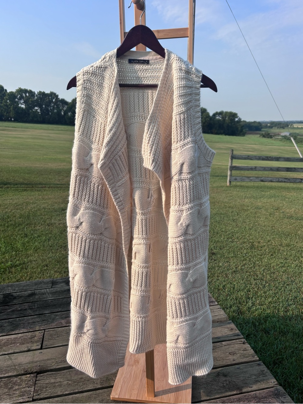 Black Tape Cream Cable-Knit Open Front Long Sweater Vest Cardigan